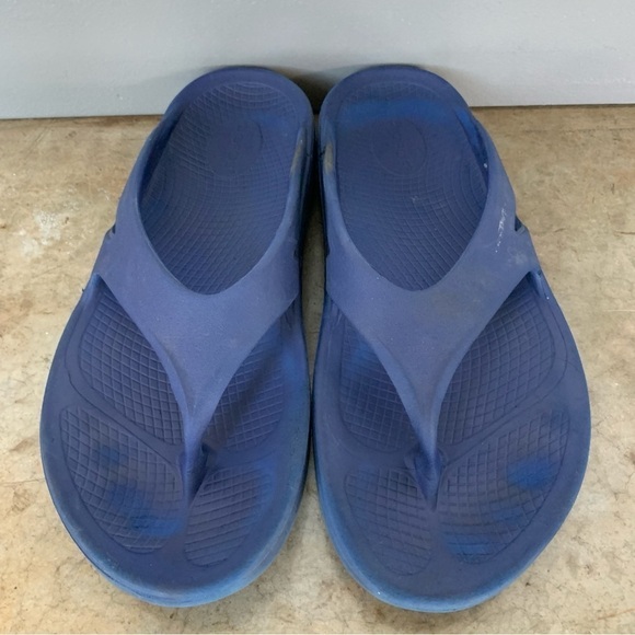 Oofos Blue Flip Flops Size M 10/W 12 - Picture 1 of 9